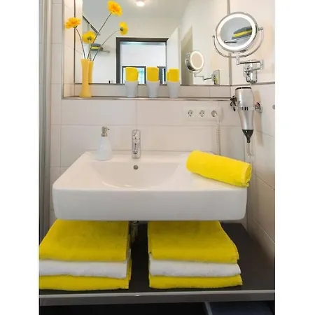 With 2 Bedrooms Hébergement de vacances *